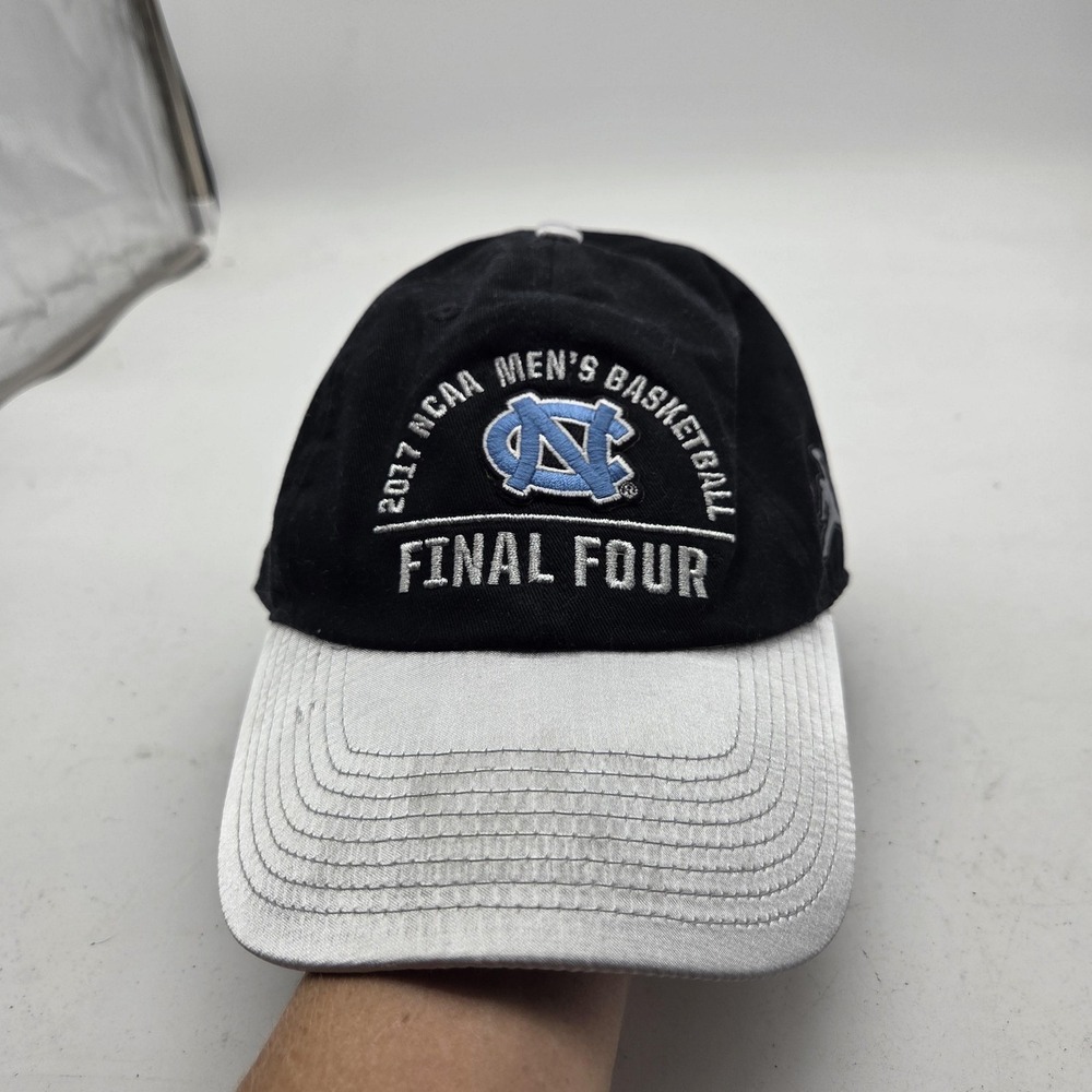 North Carolina Tar Heels Hat Cap Snap Back One Size Black NCAA Basketball Nike
